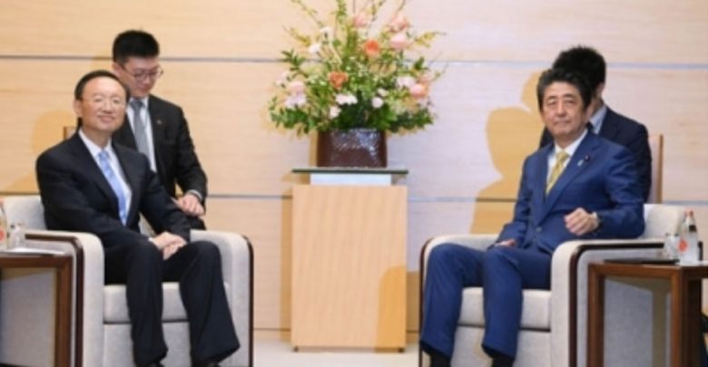 رئيس-الوزراء-الياباني-يلتقي-زعيم-الحزب-الشيوعي-الصيني-،-وهذا-هو-السبب
