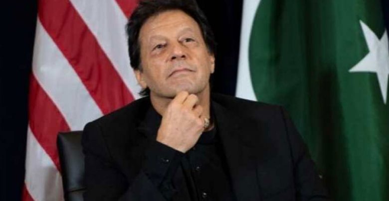 باكستان:-حصل-رئيس-الوزراء-عمران-خان-أيضاً-على-تحقيق-في-الاكليل-،-وعبر-عدد-المصابين-10000-شخص