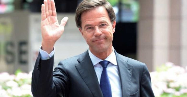 لم-يتمكن-رئيس-الوزراء-الهولندي-حتى-من-إعطاء-والدته-وداعًا-أخيرًا-بسبب-الإغلاق