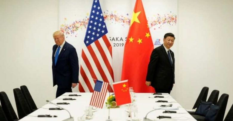 الصين-،-التي-انتقدت-أمريكا-على-جورج-فلويد-،-ملطخة-بنفسه