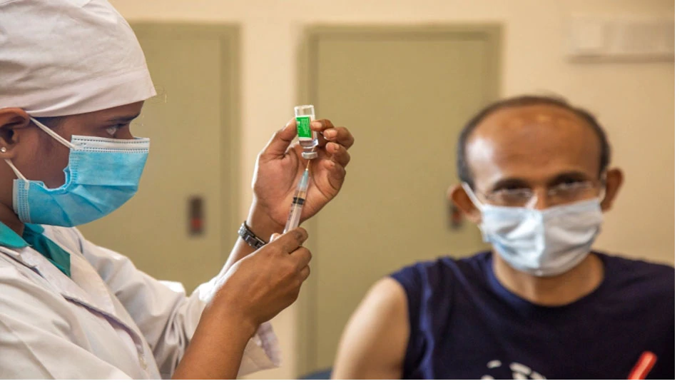 يبدأ-التطعيم-ضد-كورونا-بلقاحات-هندية-في-بنجلاديش-،-لذلك-تم-تلقي-العديد-من-الجرعات-في-المرحلة-الأولى
