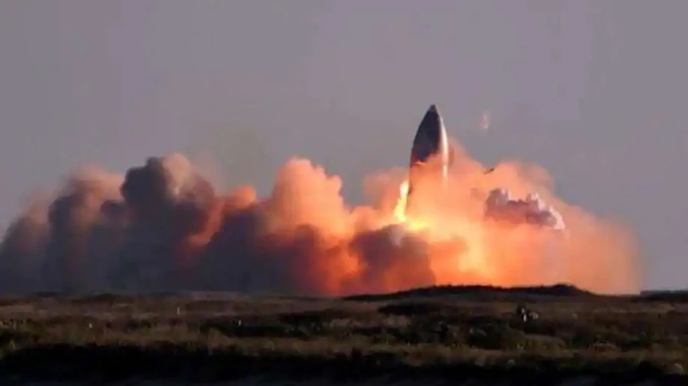 تحطم-صاروخ-spacex-في-اختبار-الطيران-،-ينطلق-الانفجار-قبل-الهبوط-الناعم