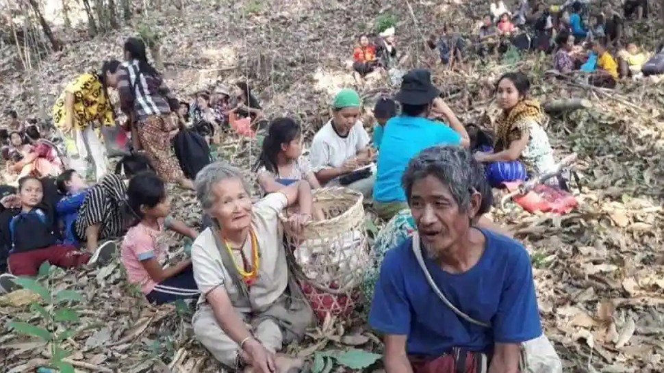 ميانمار:-المتظاهرون-يطلقون-حملة-“إضراب-القمامة”-احتجاجًا-على-الجيش