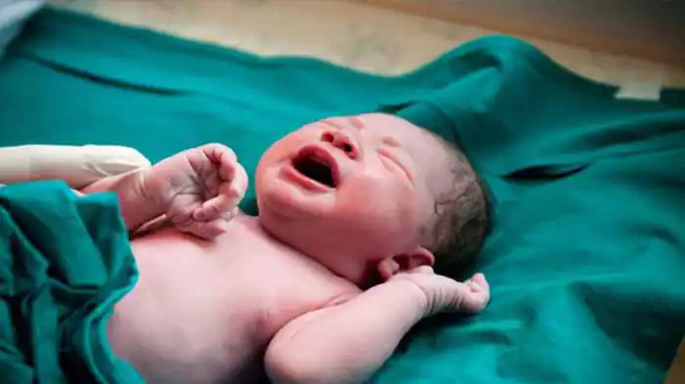 العراق:-هذا-الطفل-المولود-بثلاثة-أعضاء-تناسلية-،-فاجأ-الطبيب-أيضًا