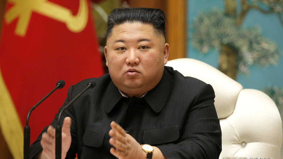 كوريا-الشمالية:-الخوف-من-الدكتاتور-المتمرد-كيم-جونغ-أون-محظور-،-الجينز-وتسريحات-الشعر-الغربية-محظورة