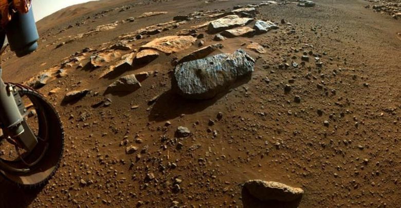 الأمل-بالحياة-على-المريخ-،-وجد-علماء-ناسا-الملح-في-الصخور