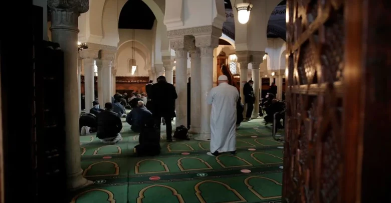 فرنسا:-إغلاق-30-مسجدًا-في-السنة-،-ستفاجأ-بمعرفة-السبب