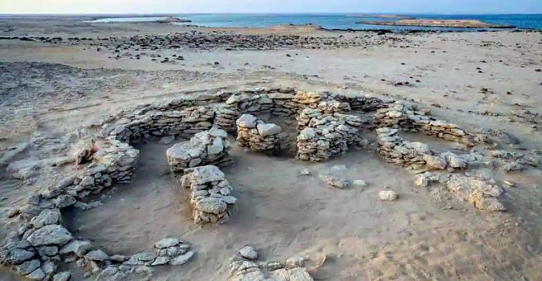 تم-العثور-على-مبنى-عمره-ثمانية-آلاف-ونصف-عام-في-أبو-ظبي-،-حتى-اليوم-جدران-حجرية-موجودة