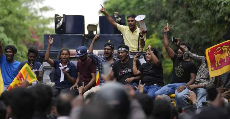 سريلانكا:-الأزمة-السياسية-مستمرة-في-سريلانكا-والمعارضة-ترفض-عرض-الرئيس-راجاباكسا